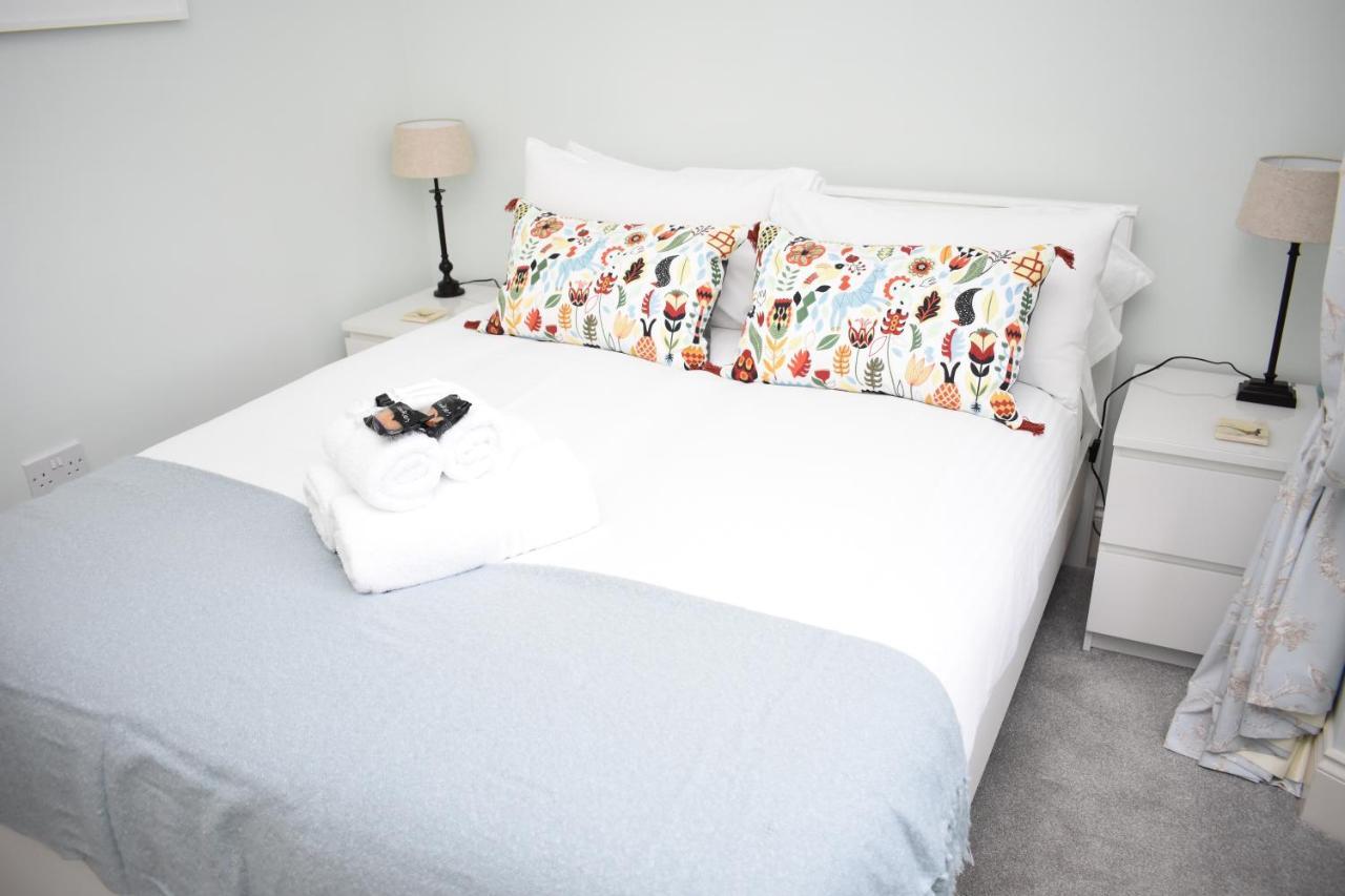 Bernard St - Bright And Spacious 1 Bed Apartment At The Shore! EDI Kültér fotó
